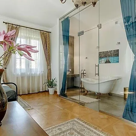 W Dworku Cheval Apartmanhotel Krakkó