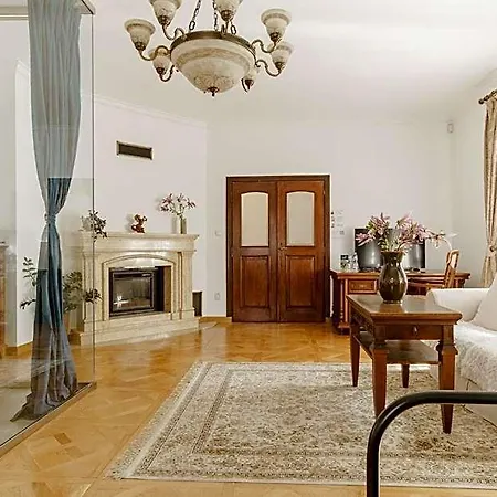 W Dworku Cheval Apartmanhotel Krakkó