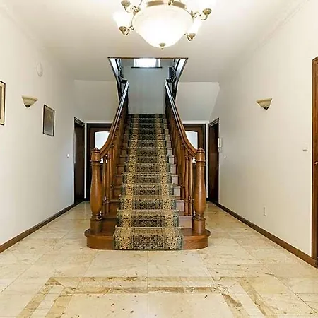 Aparthotel W Dworku Cheval Krakau