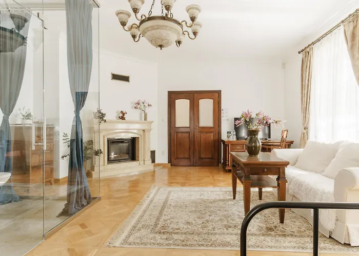 W Dworku Cheval Apartmanhotel 3*