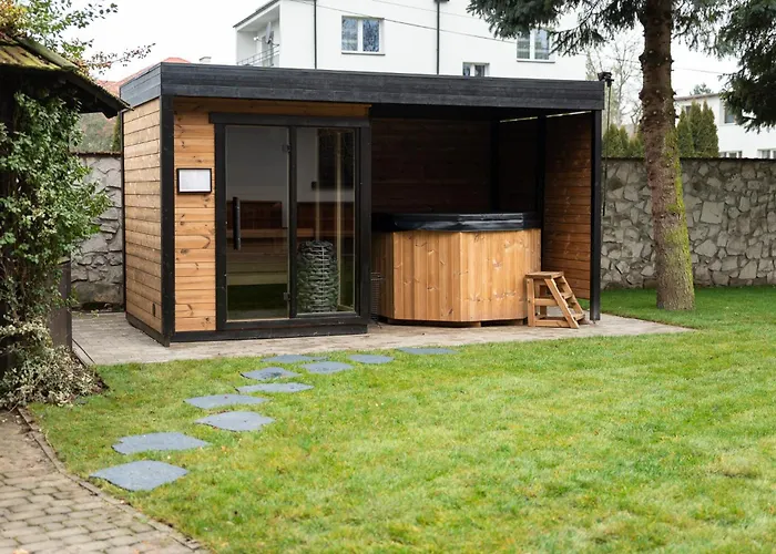 Lejlighedshotel W Dworku Cheval 3*