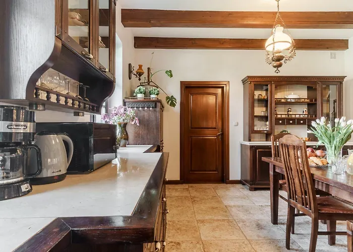 W Dworku Cheval 3* קרקוב