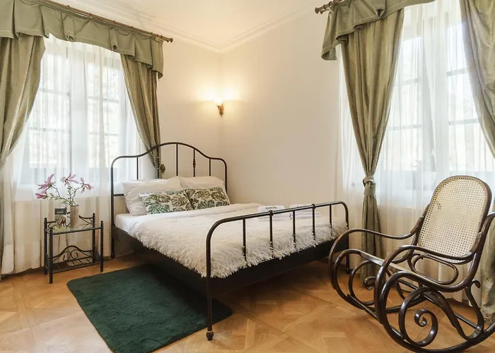 Aparthotel W Dworku Cheval