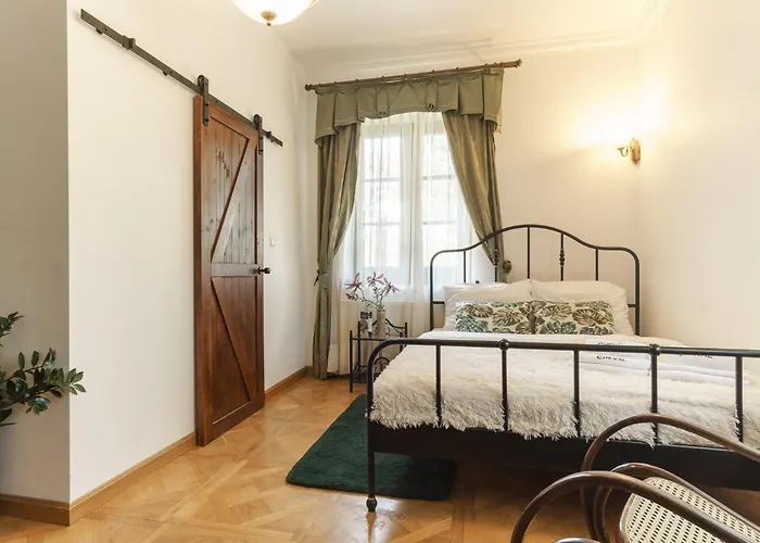 W Dworku Cheval 3* Krakov